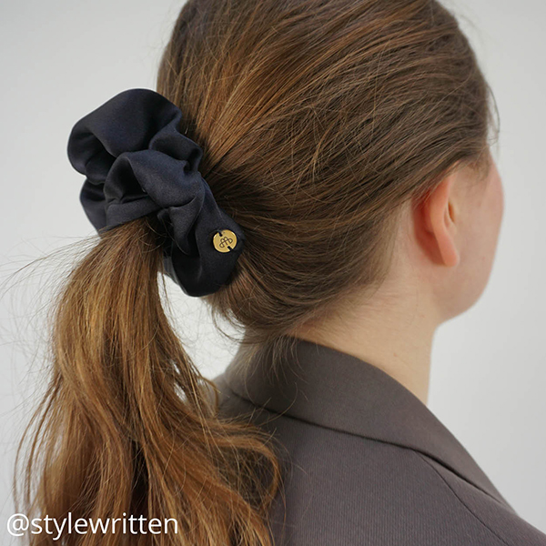 scrunchie-black